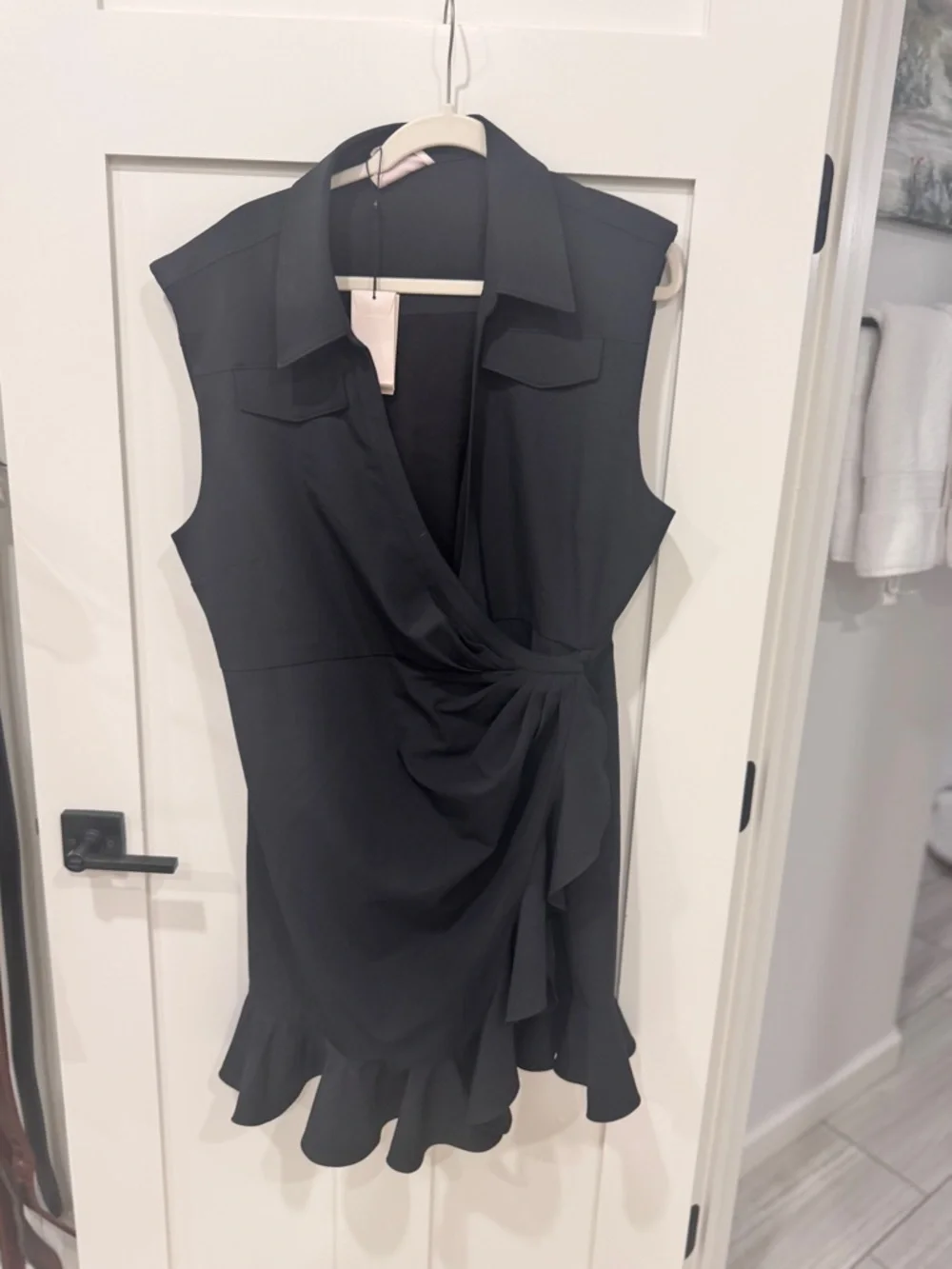🖤Cinq a sept Black Zenni Ruffle Sleeveless Wrap Mini Dress🖤 - Picture 5 of 8